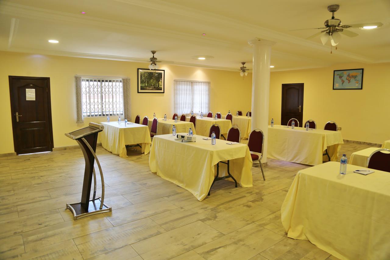 Eden Vale Hotel Ajiringano Bagian luar foto