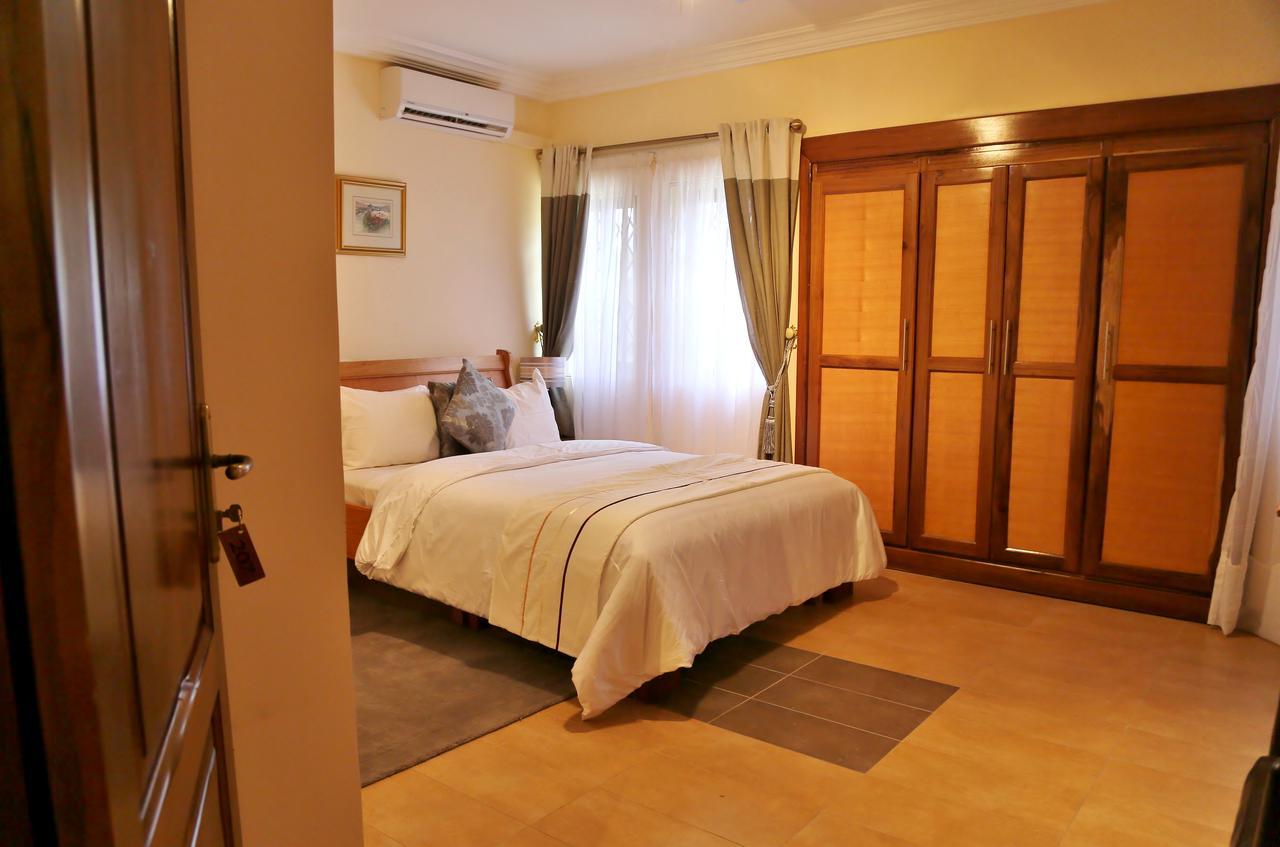 Eden Vale Hotel Ajiringano Bagian luar foto