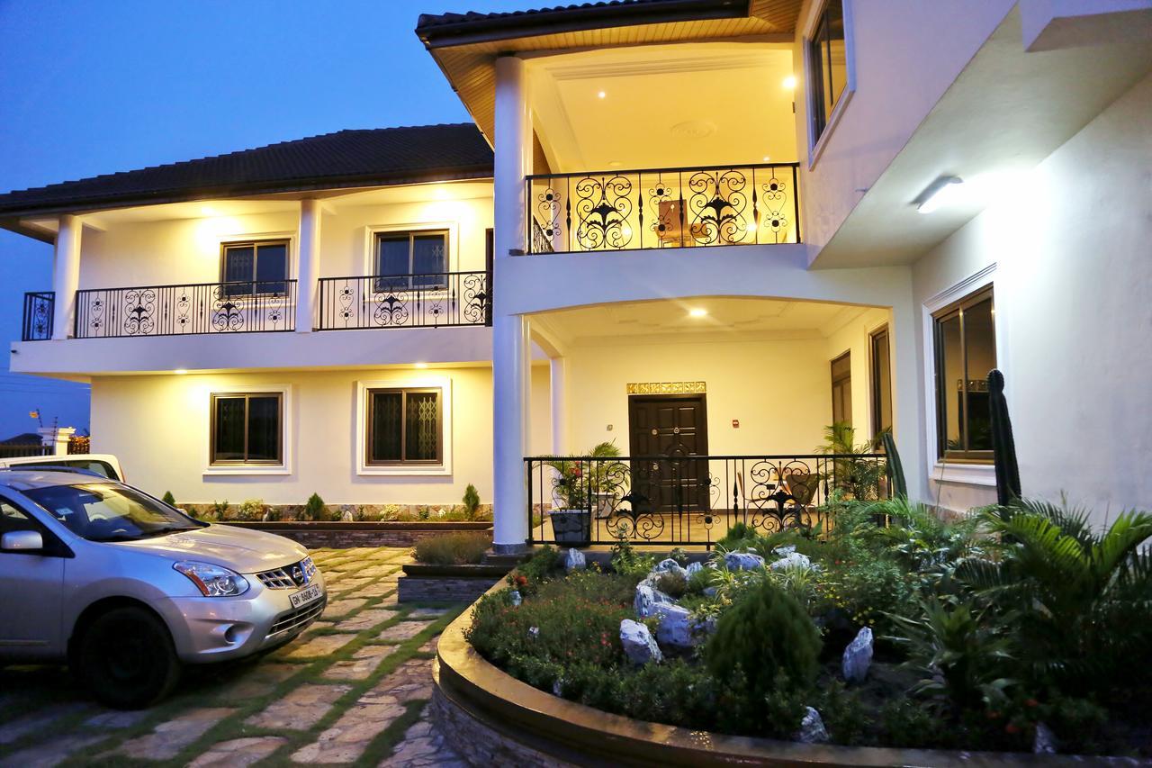 Eden Vale Hotel Ajiringano Bagian luar foto