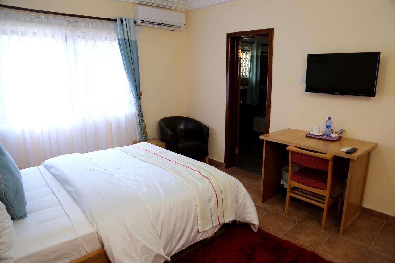 Eden Vale Hotel Ajiringano Bagian luar foto