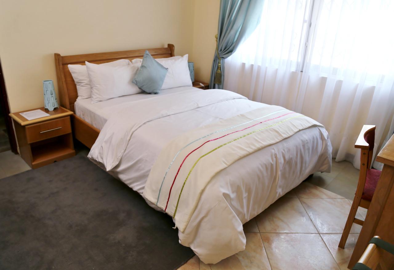 Eden Vale Hotel Ajiringano Bagian luar foto