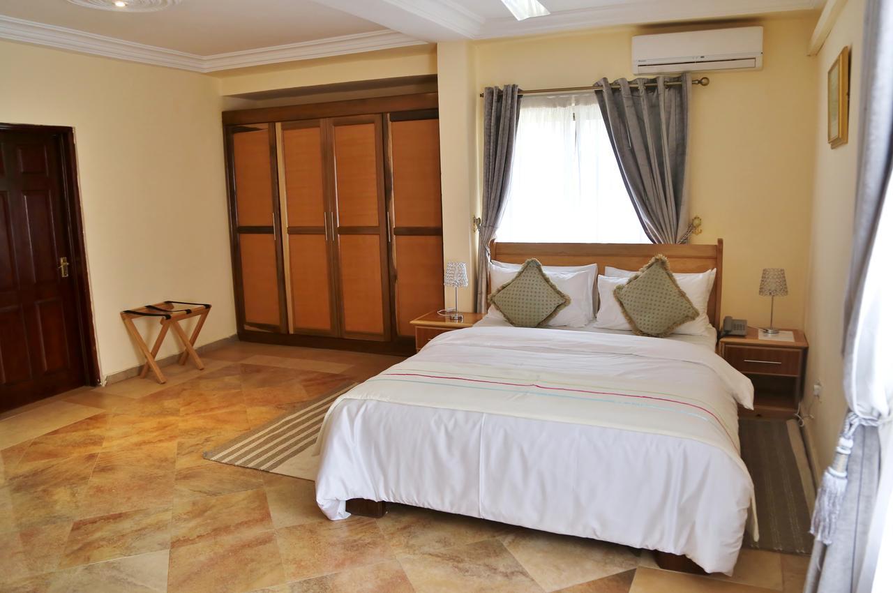 Eden Vale Hotel Ajiringano Bagian luar foto