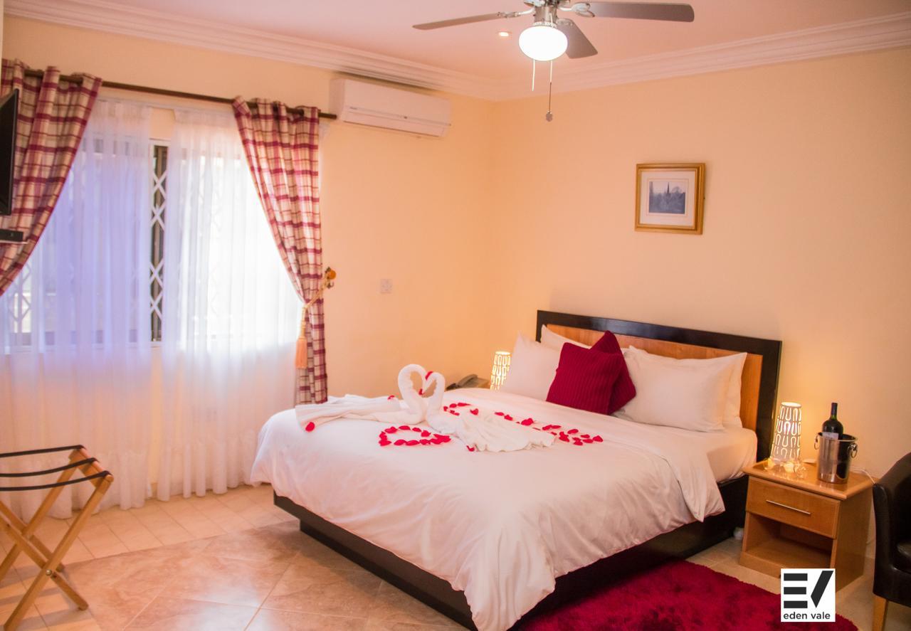Eden Vale Hotel Ajiringano Bagian luar foto