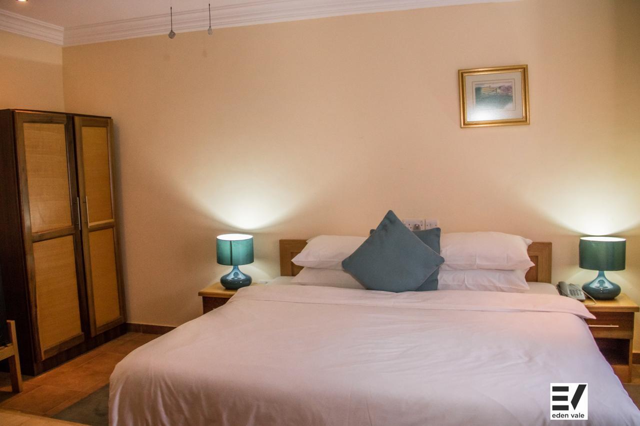 Eden Vale Hotel Ajiringano Bagian luar foto