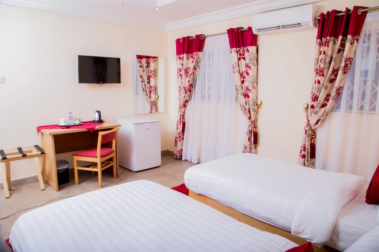Eden Vale Hotel Ajiringano Bagian luar foto