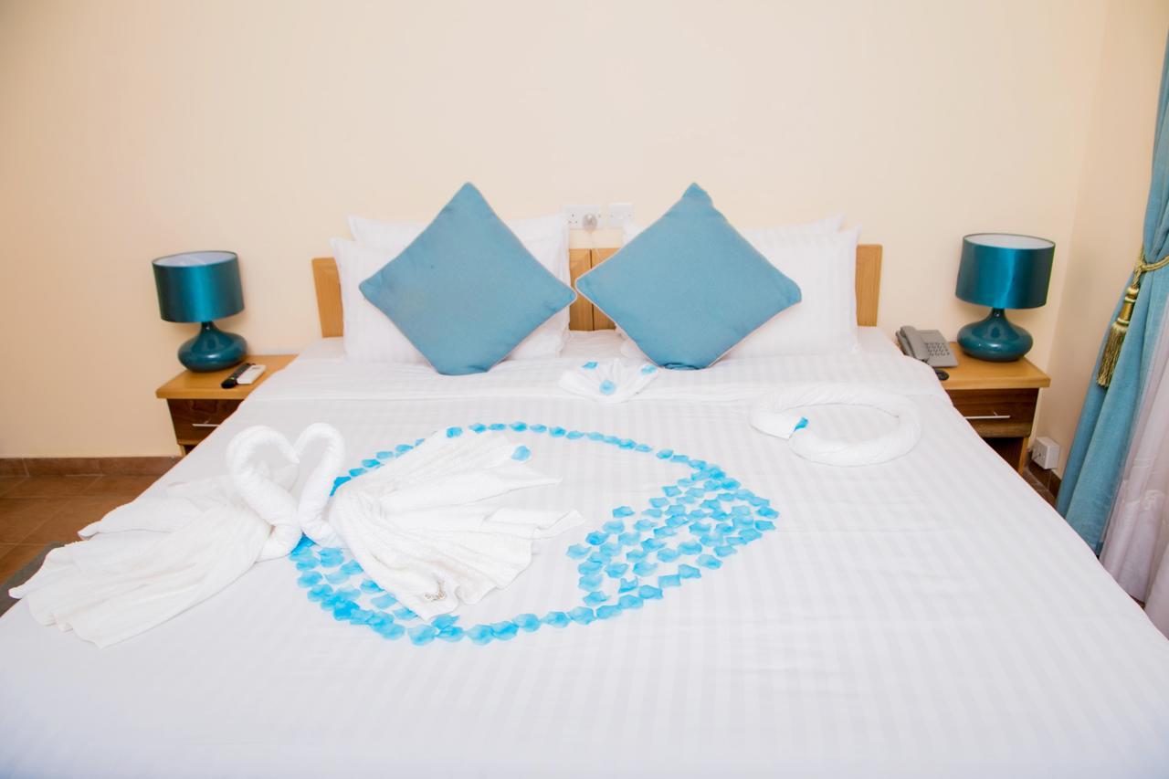 Eden Vale Hotel Ajiringano Bagian luar foto