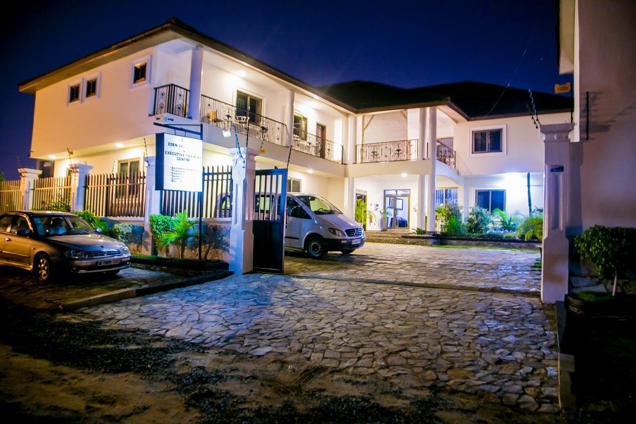 Eden Vale Hotel Ajiringano Bagian luar foto